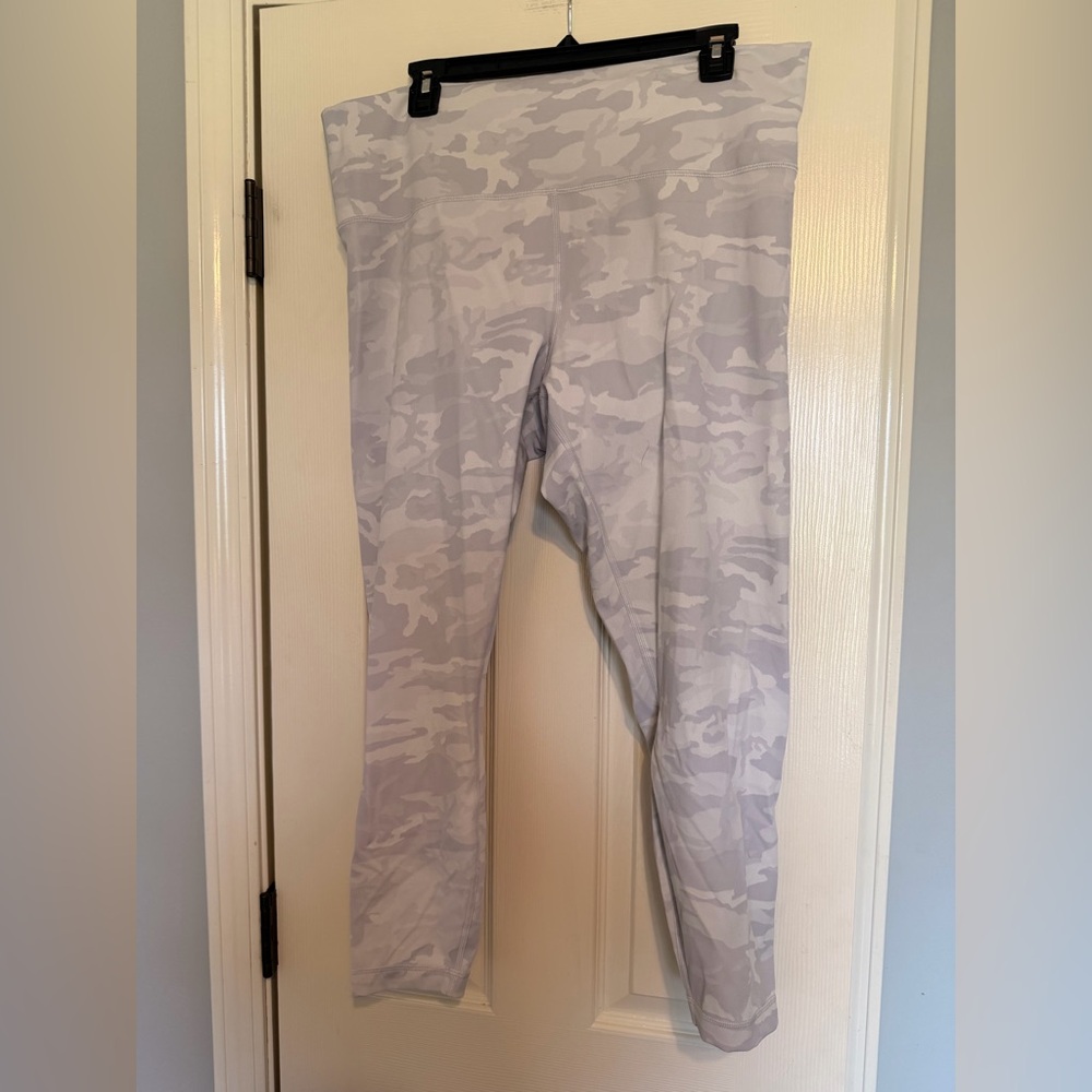 lululemon athletica Light Gray Camo Leggings - Ribbed Align